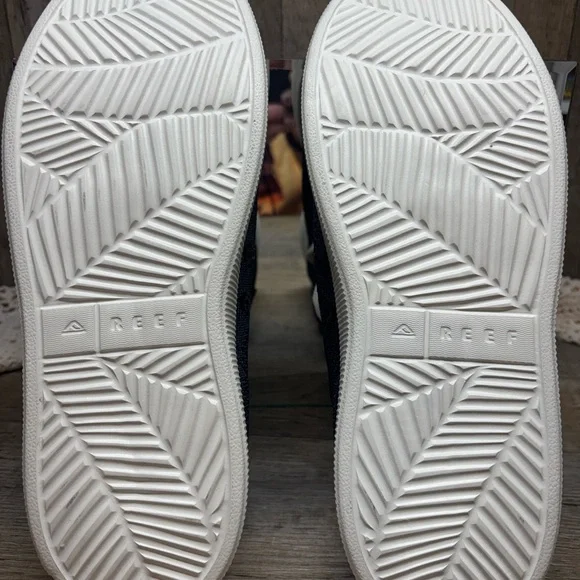 Reef Neptune 3 Women US Sz9grey gray Knit Collapsible Heel Casual Sneakers EUC - Picture 5 of 9
